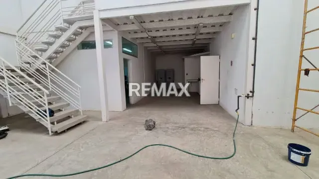 Venta de Mini Galpón en Centro Empresarial Norte - 3