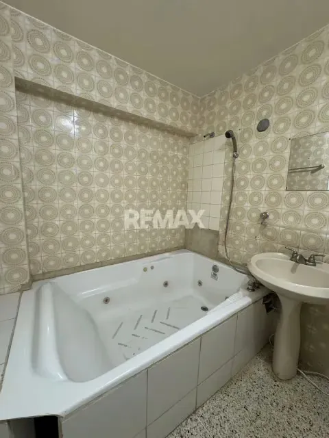 Penthouse Ubicado En La Residencia Tibisay - 2