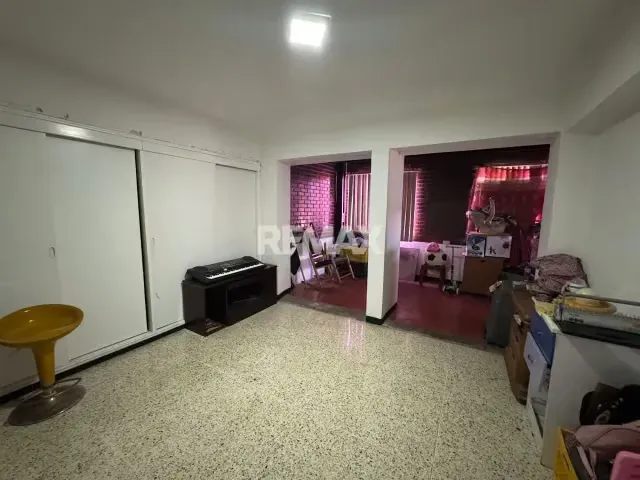 Penthouse Ubicado En La Residencia Tibisay - 4