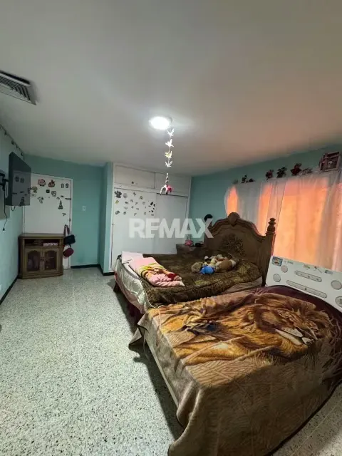Penthouse Ubicado En La Residencia Tibisay - 5