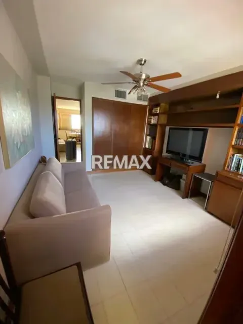 Penthouse Ubicado En La Residencia Tibisay - 9