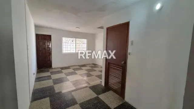 Casa comercial en la Estrella - 11