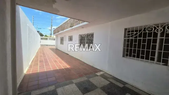 Casa comercial en la Estrella - 13
