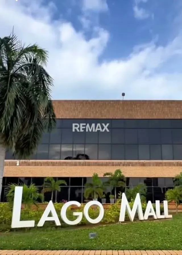 Vendo local comercial en Feria de Comida Centro Comercial Lago Mall. - 2