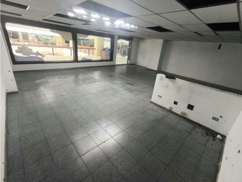 CC Concresa ALQUILO local comercial 113m2 (lado Corpoelec)(mogo) - 3