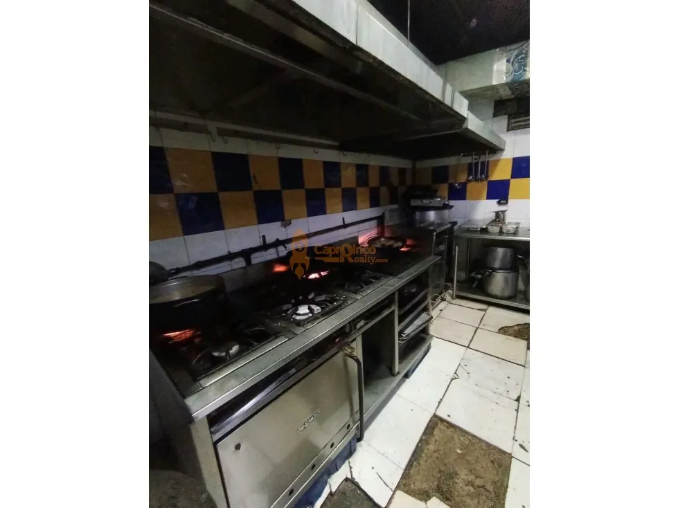 Alquiler local equipado para restaurant, cafetería, CC Paseo Las Ind - 15