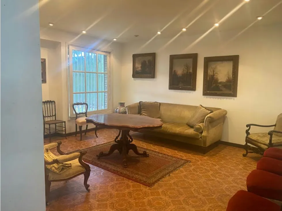 Se vende casa 520m2 Colinas de Bello Monte 0051 - 16