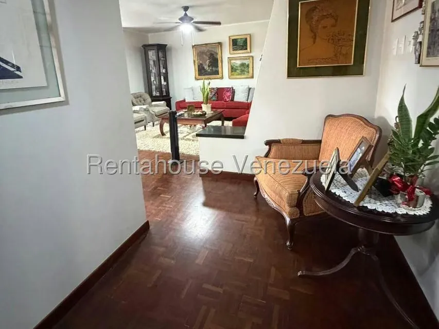 Apartamento (1 Nivel) en Venta en La Castellana, Distrito Metropolitano - 4