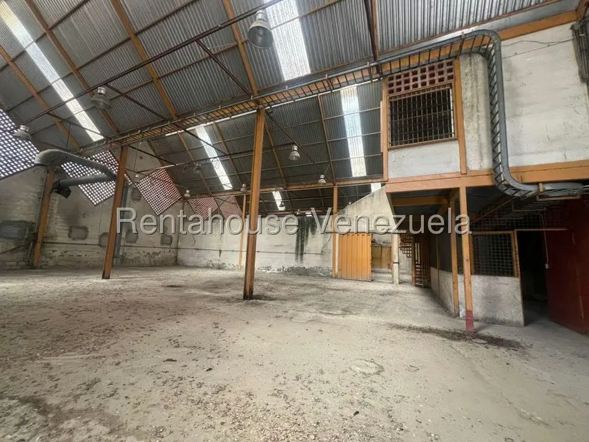 Galpon - Deposito en Alquiler en Hacienda Caucaguita, Miranda - 5