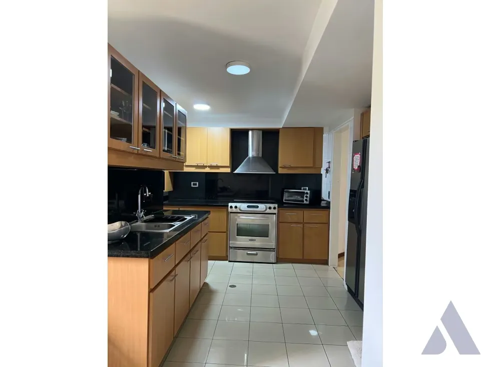 Vendo/alquilo apartamento 205m2 Los Naranjos 0925 - 4