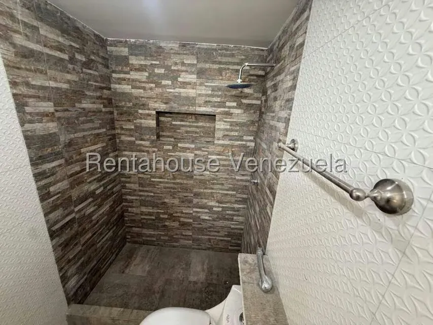 Casa (1 Nivel) en Venta en Mata Linda, Miranda - 8