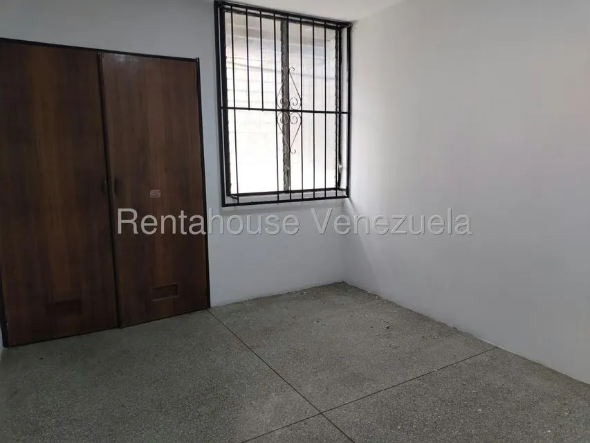 Apartamento (1 Nivel) en Venta en Trigal Centro, Carabobo - 14