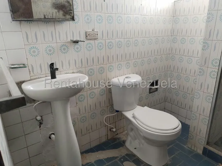 Apartamento (1 Nivel) en Venta en Trigal Centro, Carabobo - 15