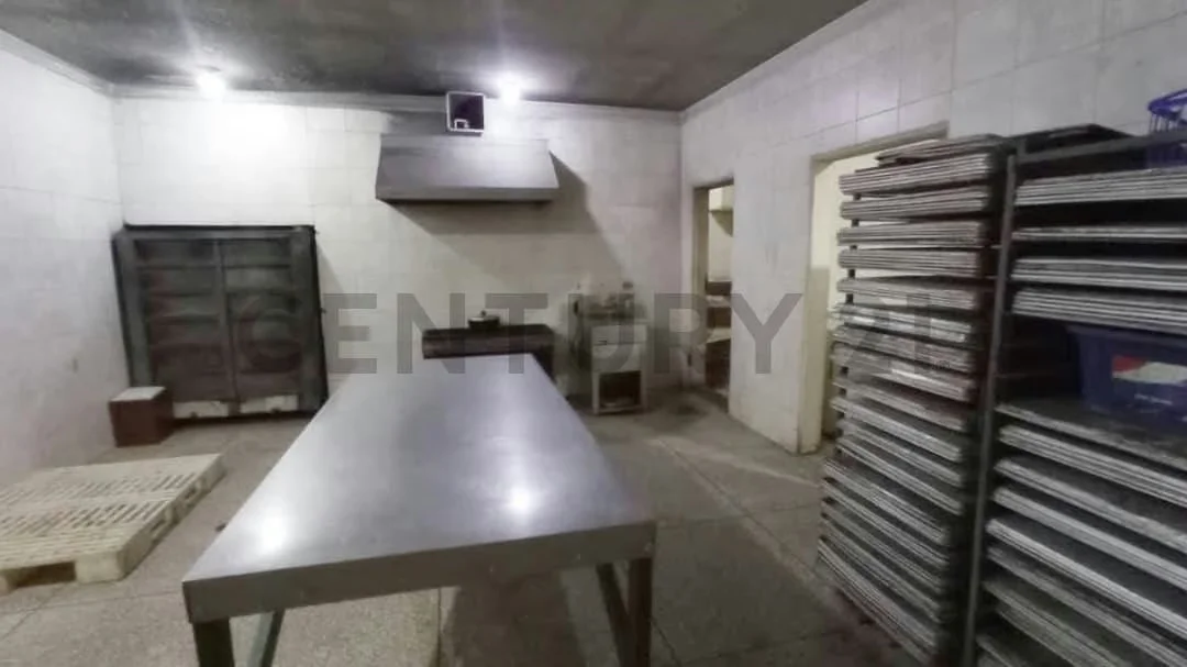 En venta edifcio comercial y residencial estructurado en tres niveles. - 9
