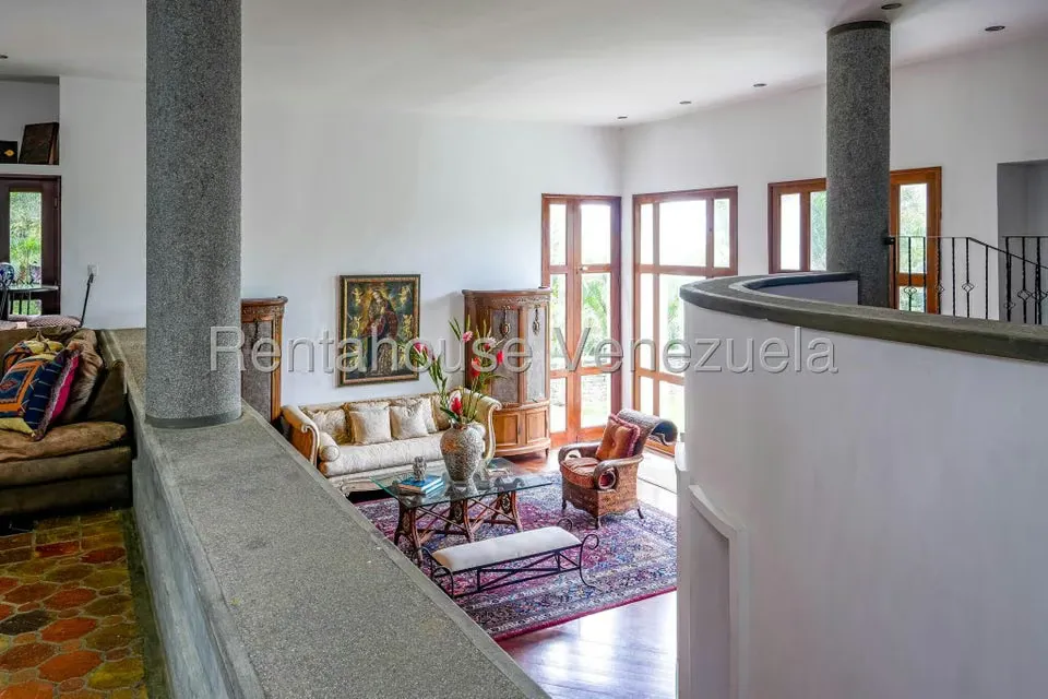 Casa (Multipes Niveles) en Venta en Oripoto, Distrito Metropolitano - 17