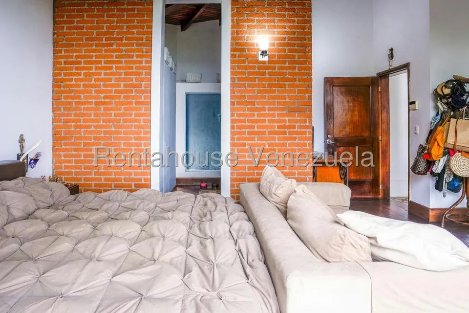 Casa (Multipes Niveles) en Venta en Oripoto, Distrito Metropolitano - 24