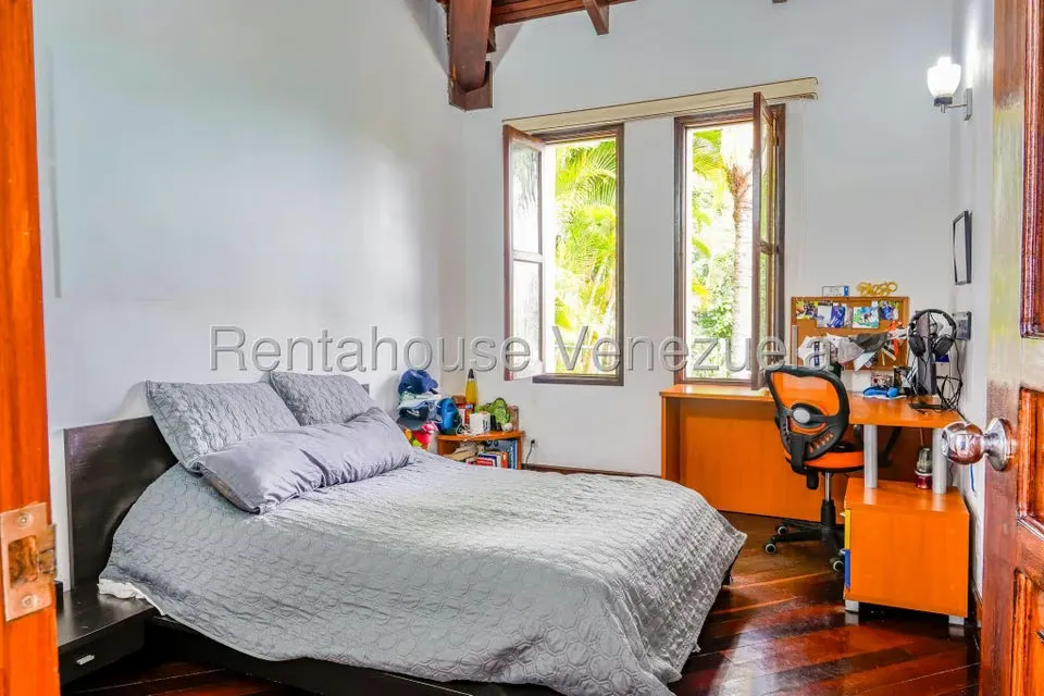 Casa (Multipes Niveles) en Venta en Oripoto, Distrito Metropolitano - 29