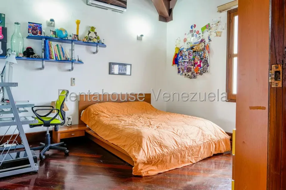 Casa (Multipes Niveles) en Venta en Oripoto, Distrito Metropolitano - 30