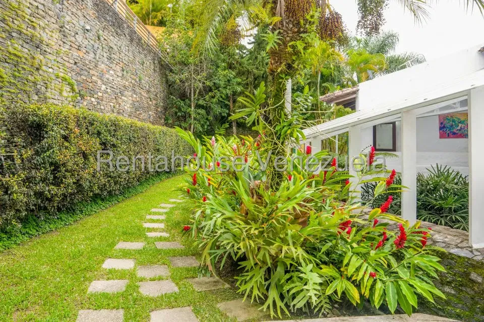 Casa (Multipes Niveles) en Venta en Oripoto, Distrito Metropolitano - 34