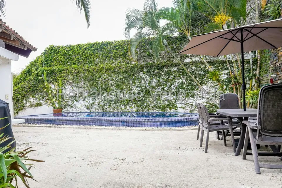 Casa (Multipes Niveles) en Venta en Oripoto, Distrito Metropolitano - 35