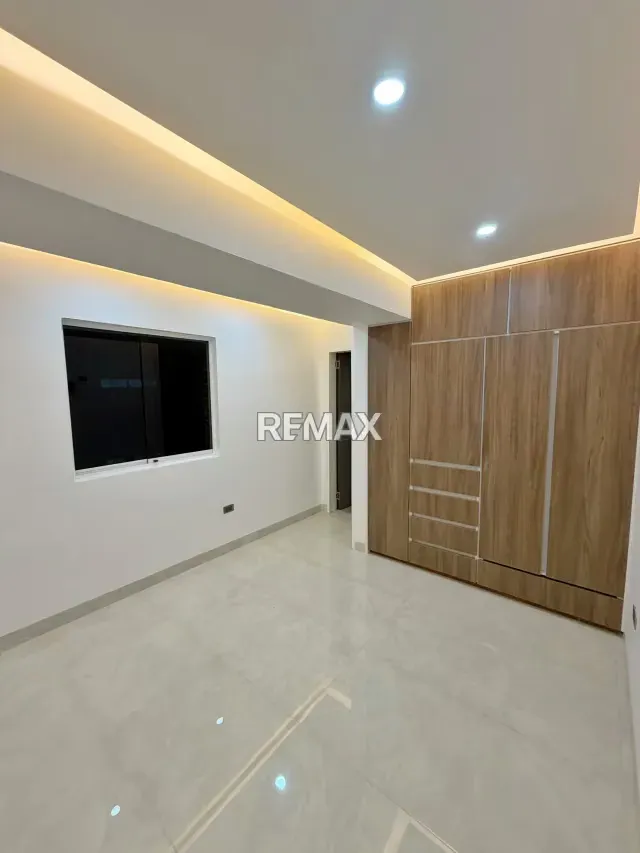 MODERNO Y HERMOSO APARTAMENTO EN VENTA EN LA URB. BASE ARAGUA - 13