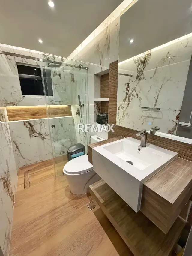 MODERNO Y HERMOSO APARTAMENTO EN VENTA EN LA URB. BASE ARAGUA - 10