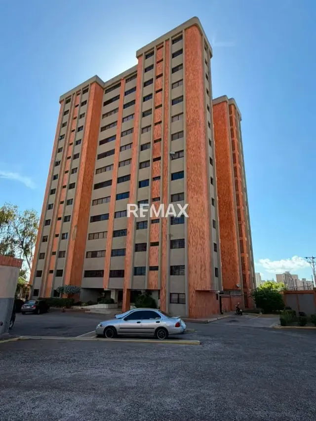 VENDO APARTAMENTO EN RESIDENCIAS PARIS