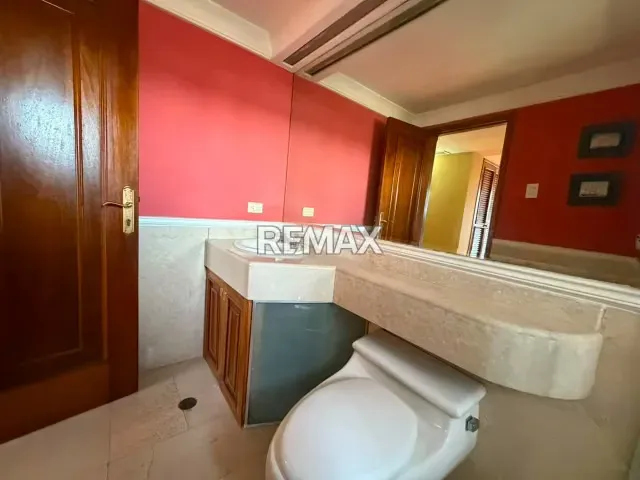VENDO APARTAMENTO EN RESIDENCIAS PARIS - 8