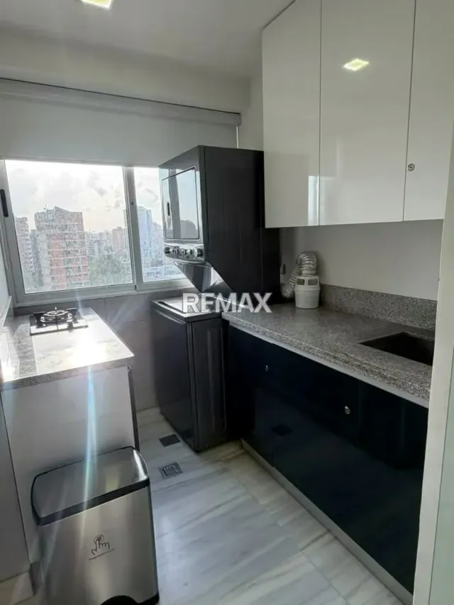 Apartamento moderno en venta en el Este de Barquisimeto, Res. París - 14
