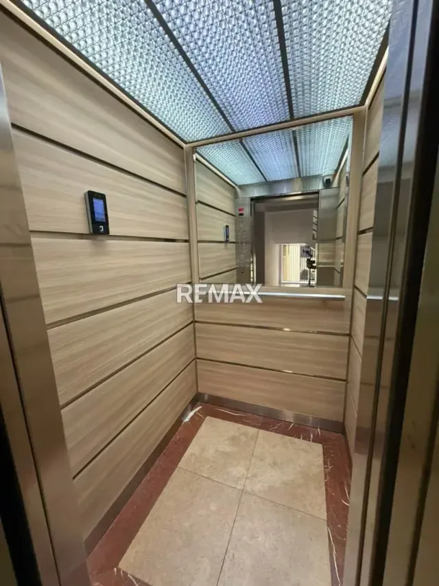 Apartamento moderno en venta en el Este de Barquisimeto, Res. París - 7