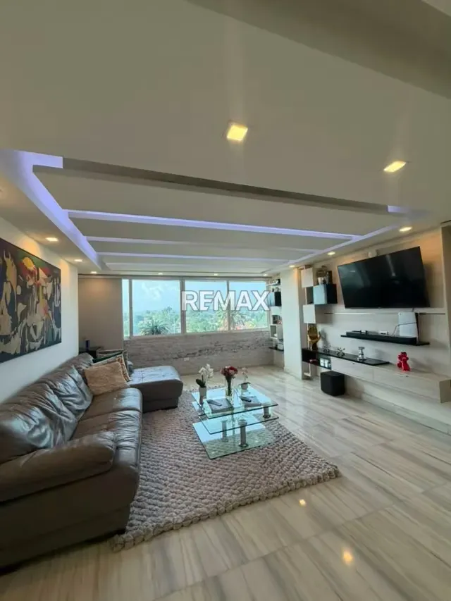 Apartamento moderno en venta en el Este de Barquisimeto, Res. París - 8