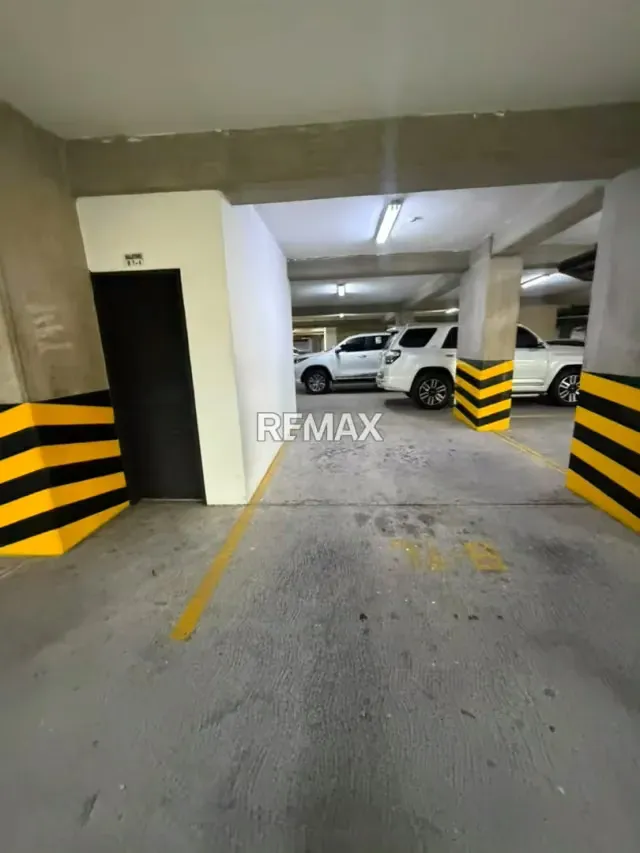 Apartamento moderno en venta en el Este de Barquisimeto, Res. París - 9