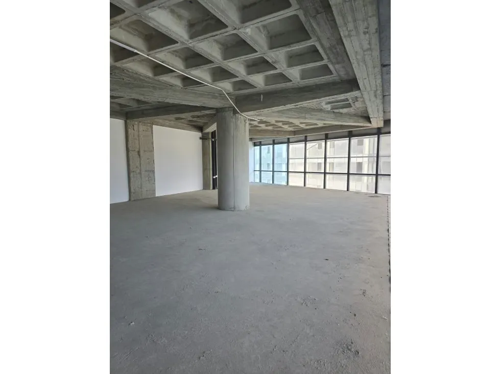 OFICINA EN ALQUILER EN OBRA GRIS 204 M2- URB LAS MERCEDES