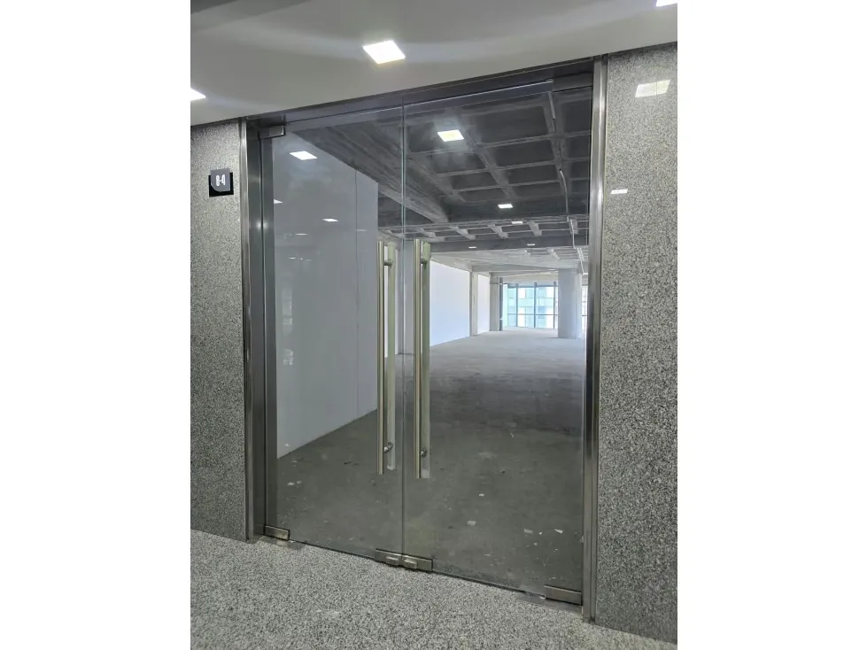 OFICINA EN ALQUILER EN OBRA GRIS 204 M2- URB LAS MERCEDES - 7