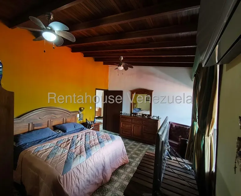 Casa (Duplex) en Venta en Macaracuay, Distrito Metropolitano - 28