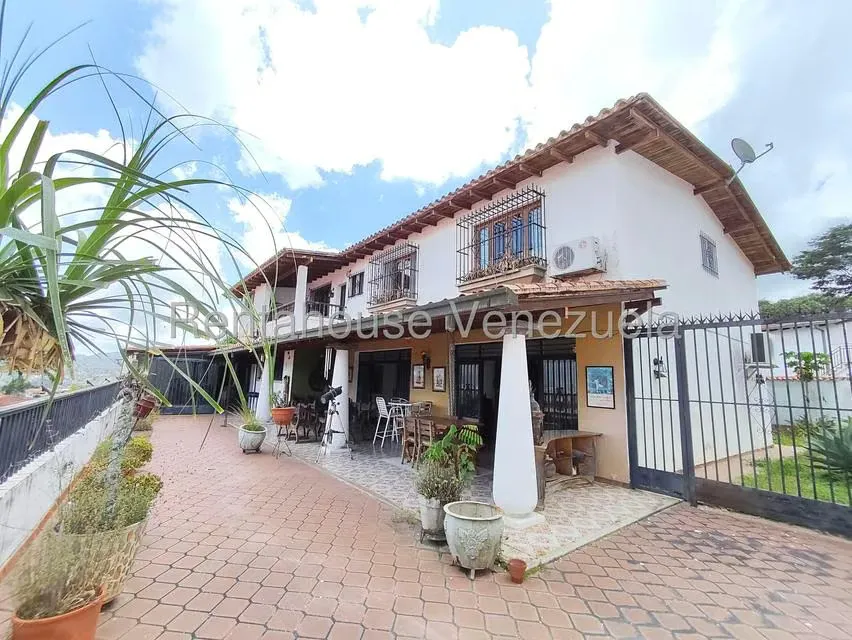 Casa (Duplex) en Venta en Macaracuay, Distrito Metropolitano - 35