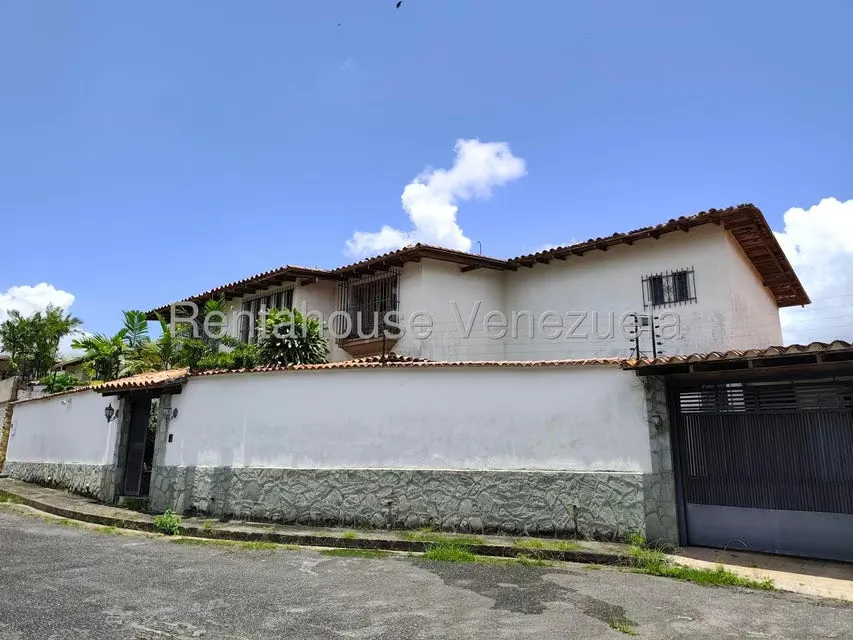 Casa (Duplex) en Venta en Macaracuay, Distrito Metropolitano - 36