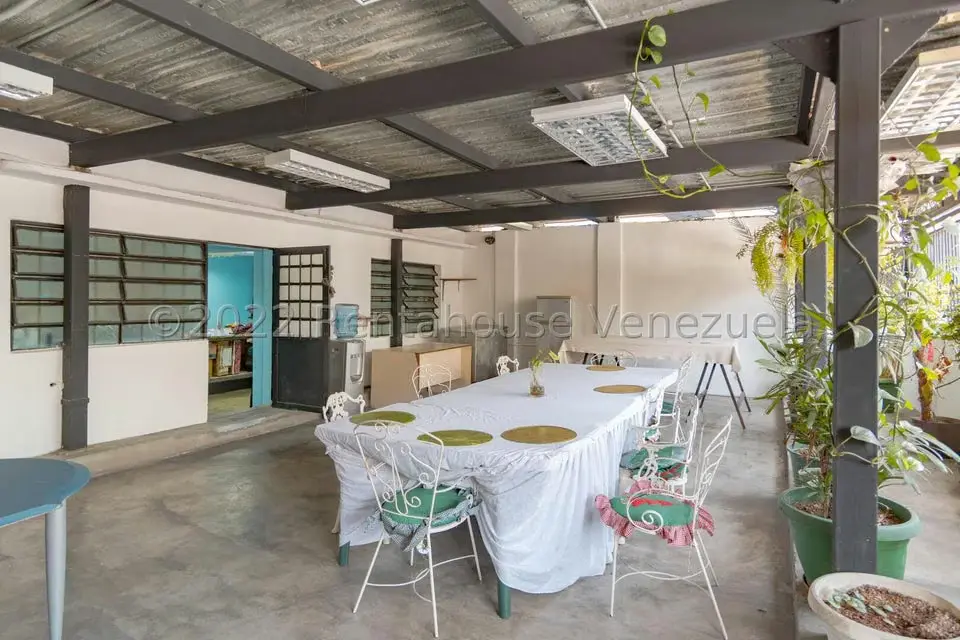 Casa (Multipes Niveles) en Venta en Parroquia Santa Teresa, Distrito Metropolitano - 29