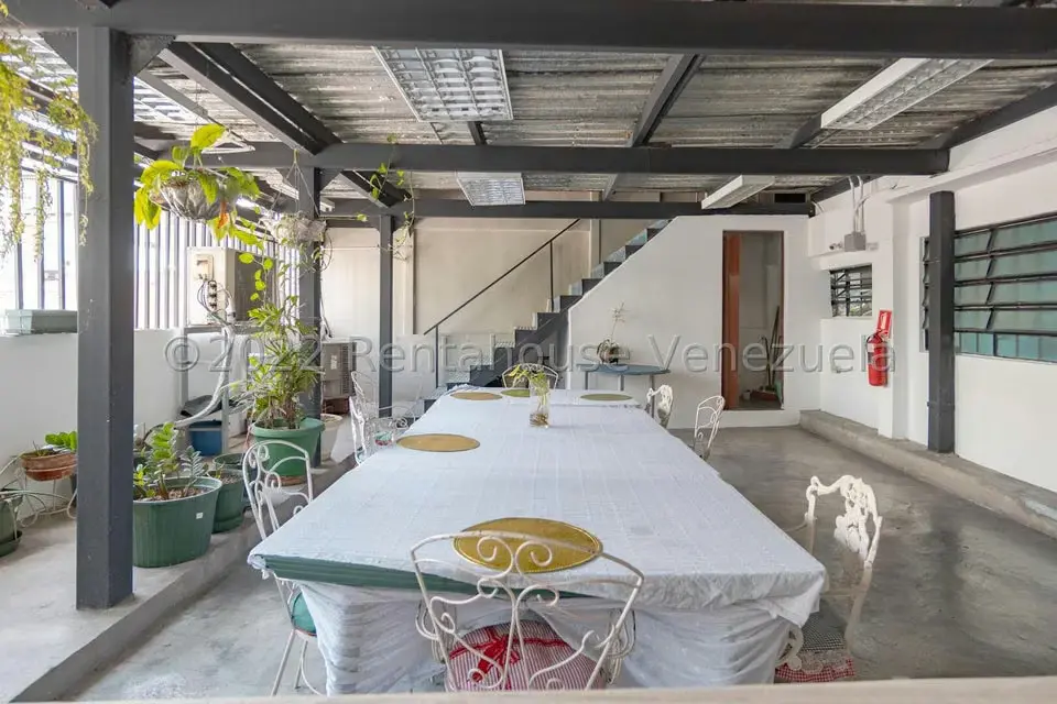 Casa (Multipes Niveles) en Venta en Parroquia Santa Teresa, Distrito Metropolitano - 30