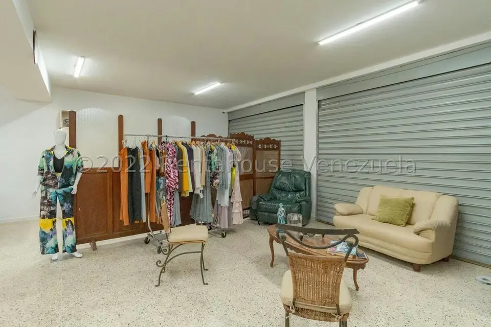 Casa (Multipes Niveles) en Venta en Parroquia Santa Teresa, Distrito Metropolitano - 4