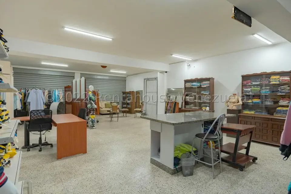 Casa (Multipes Niveles) en Venta en Parroquia Santa Teresa, Distrito Metropolitano - 5