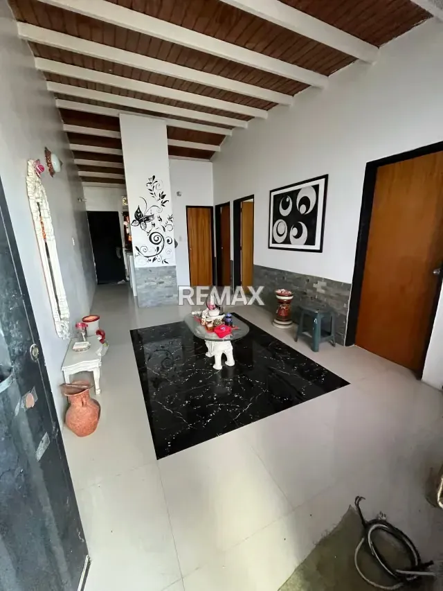 Hermosa casa en venta. Urbanización palma real . ARAURE - 5