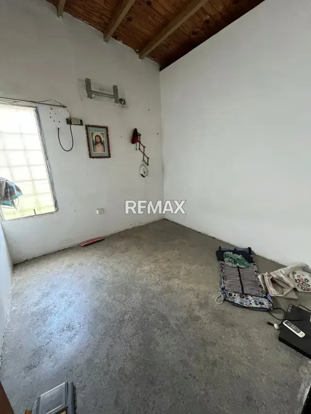 Hermosa casa en venta. Urbanización palma real . ARAURE - 8