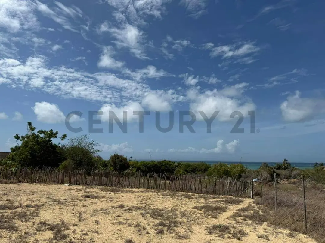 Venezuela, Estado Nueva Esparta,Municipio Diaz,Terreno con Vista al Mar - 4