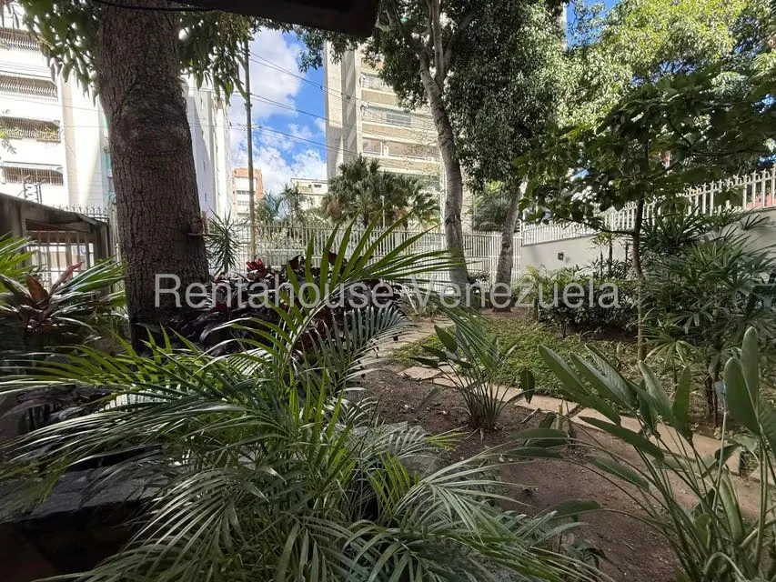 Apartamento (1 Nivel) en Venta en La Florida, Distrito Metropolitano - 21