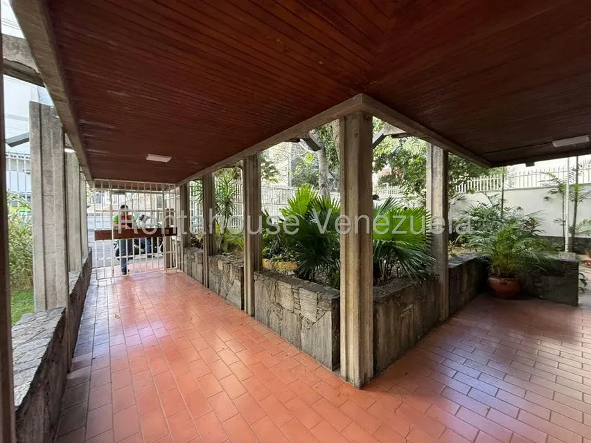 Apartamento (1 Nivel) en Venta en La Florida, Distrito Metropolitano - 23