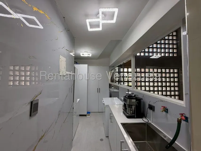 Apartamento (1 Nivel) en Venta en La Florida, Distrito Metropolitano - 7