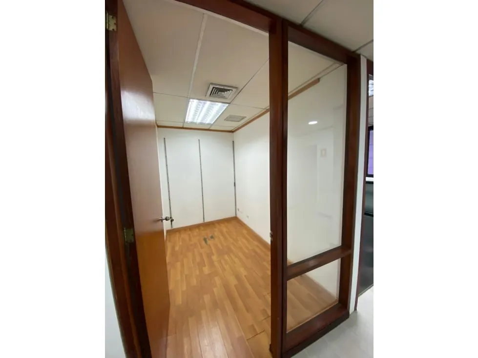Se vende oficina 206m² 3b/3p El Rosal - 4