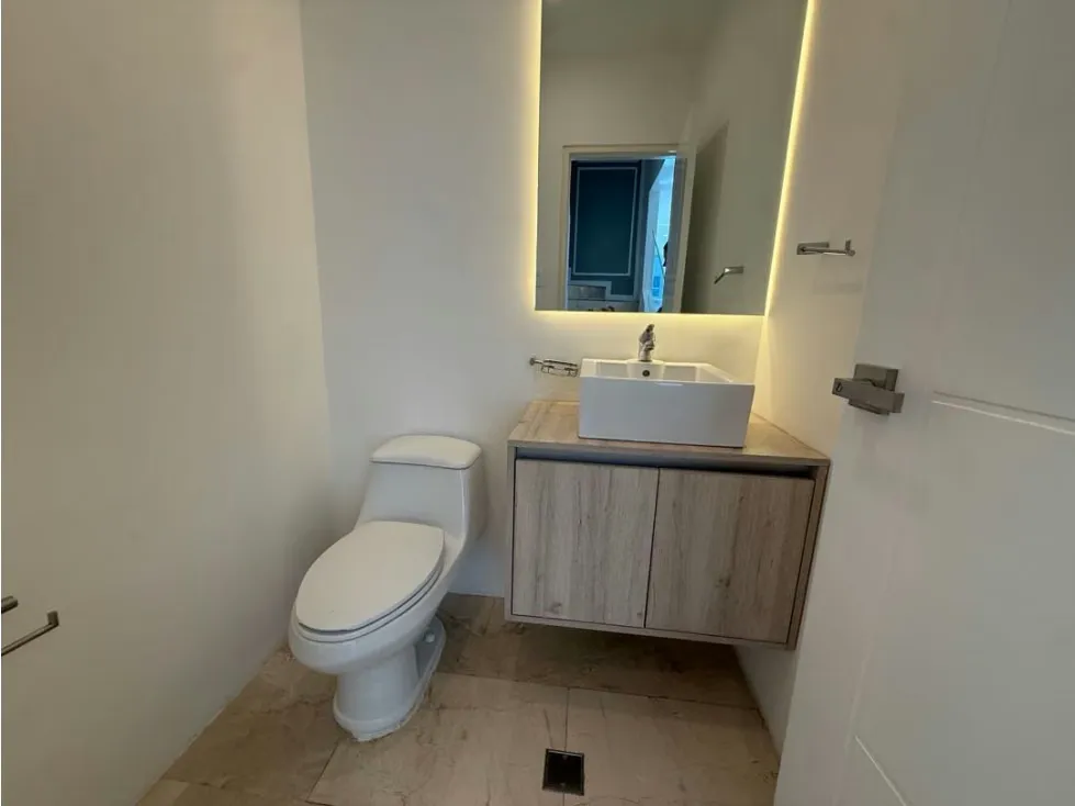 Se vende apto duplex 156m2 Urb. Los Naranjos de las mercedes - 18