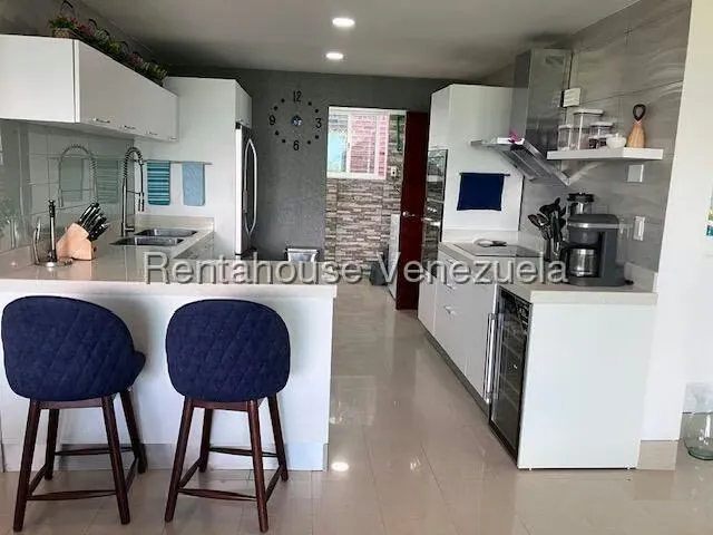 Apartamento (Penthouse) en Venta en La Boyera, Distrito Metropolitano - 14